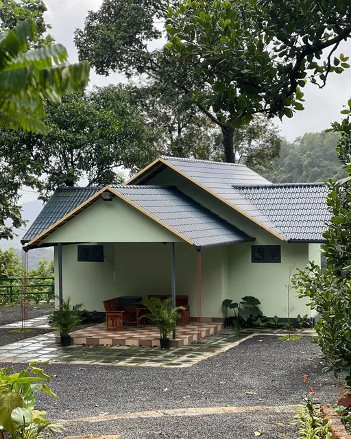 Royal Mount Inn Resort