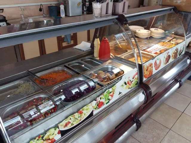 Qebaptore-gjelltore "Diti's grill"