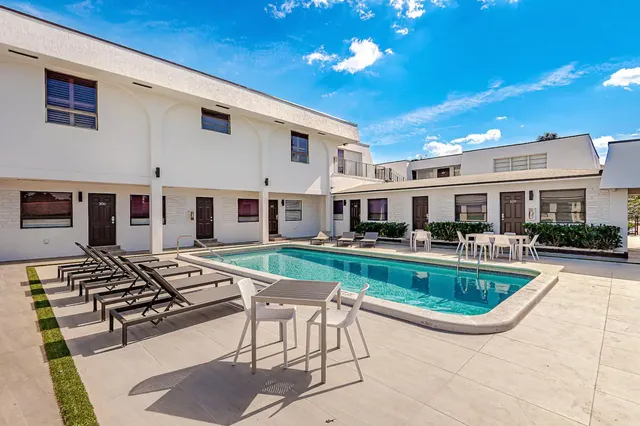 Pier Walk on Deerfield Beach Island