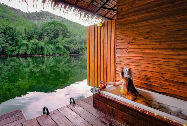 The Hub Erawan Resort