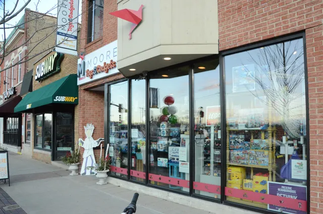 MOORE Toys & Gadgets