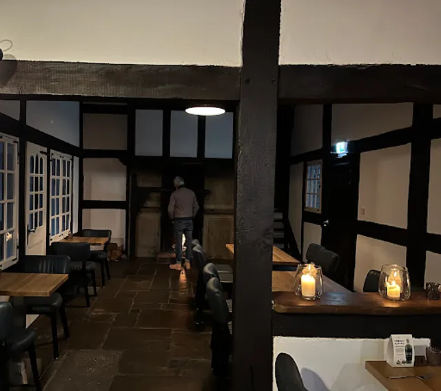 Alte Post by Paris Bramsche