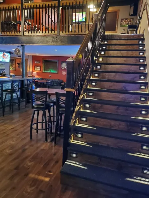 Lucky Duck Bar & Lounge