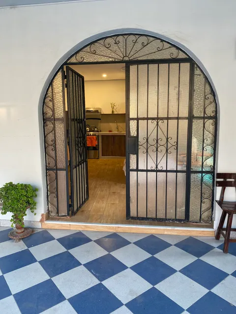 La Molina White House