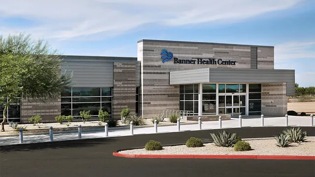 Banner Health Center | Gilbert, AZ | Warner Rd.