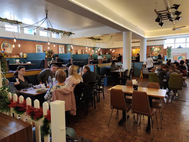 Aunty Ed's Restaurant and Bar