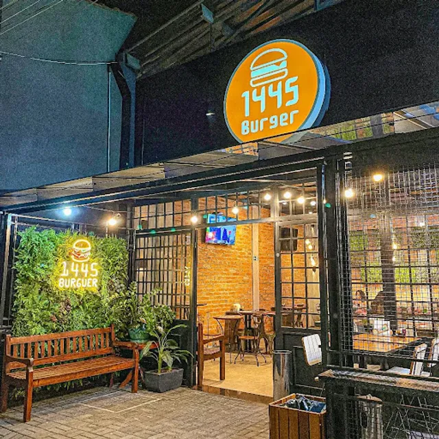 1445 Burger | Hamburgueria e Restaurante | Salão e Delivery | Vila Zelina | Zona Leste-SP