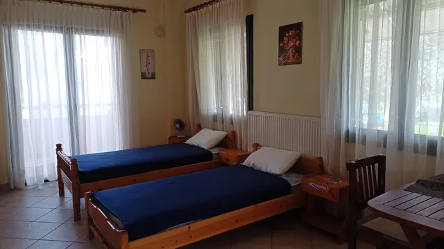 Studio apartments Eirini