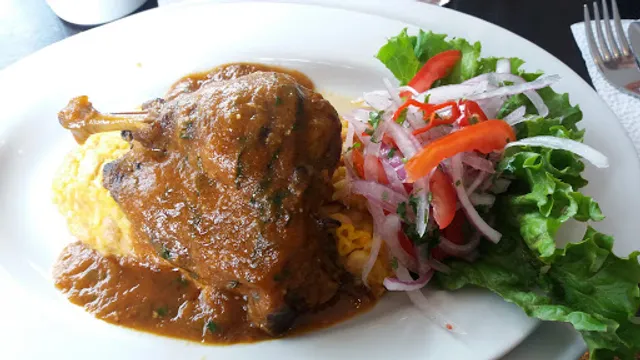 Pisco & Sazón Restaurante