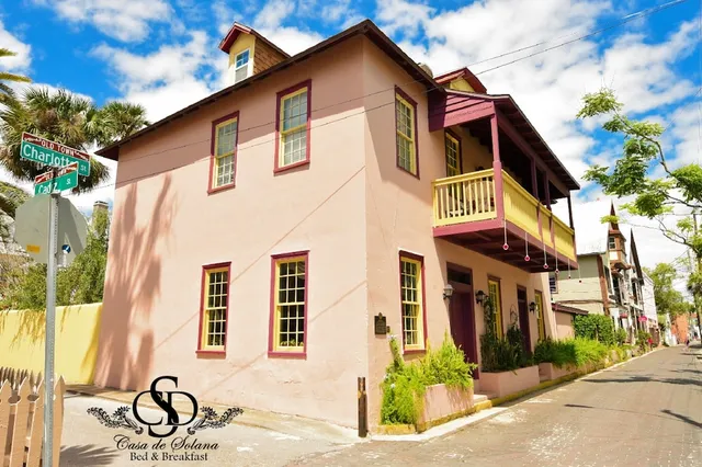 Casa de Solana Bed & Breakfast