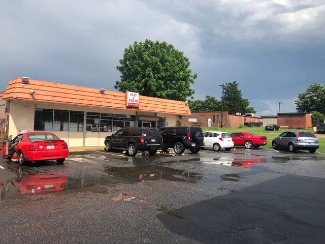 Fast & Fresh Food Store