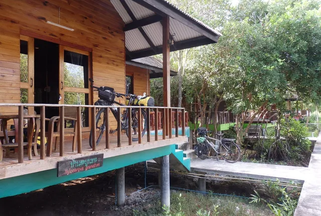 Laem Pho Beach Resort