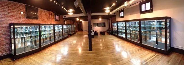 Explore Glass Gallery