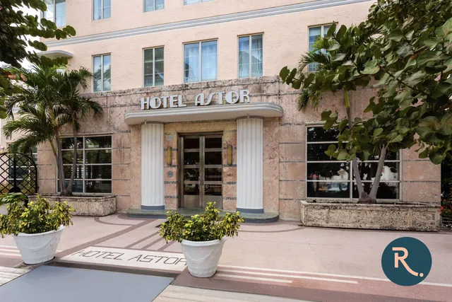 Roami at Astor Hotel