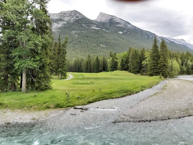 Mount Rundle Trailhead