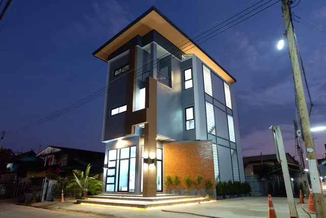 The Happiness, Roumsuk House Hotel Guesthouse.