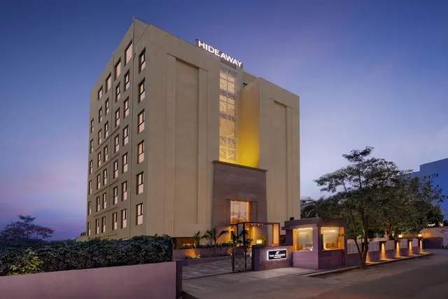 Ginger Greater Noida, Pari Chowk