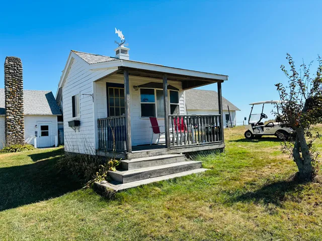 Cuttyhunk Fishing Club