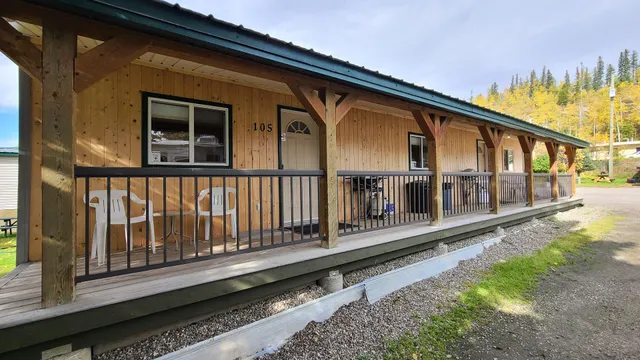 Hudson's Hope RV Park & Campground