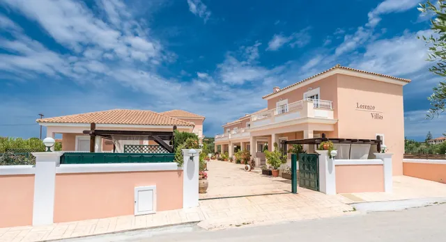 Lorenzo Luxury Villas