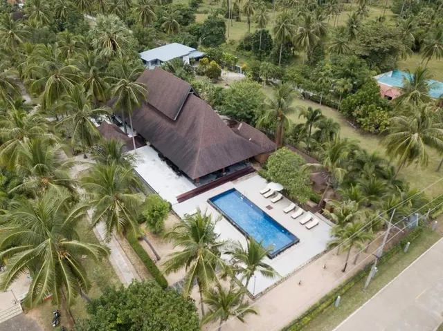 Keeree Waree Seaside Villa