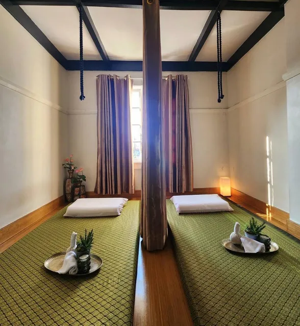 Golden Fingers Thai Massage - Morningside , Auckland