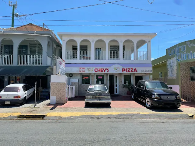 Chey's Pizza