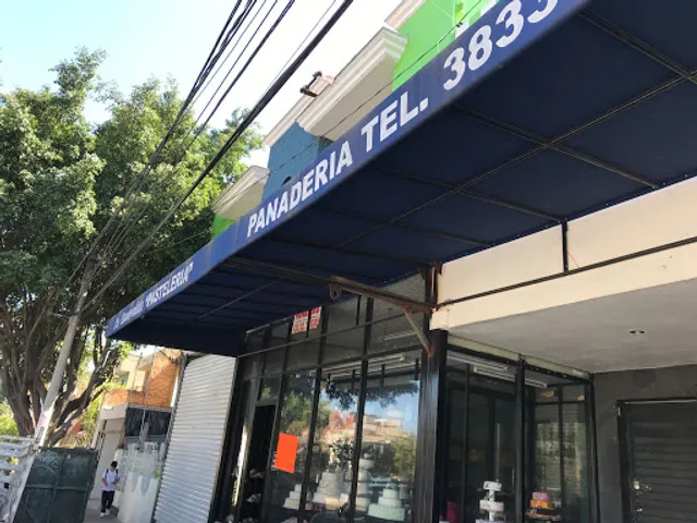 LA ESMERALDA PASTELERÍA