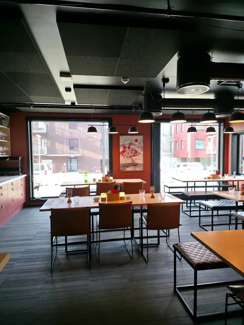 NUGA Sushi & Noodles