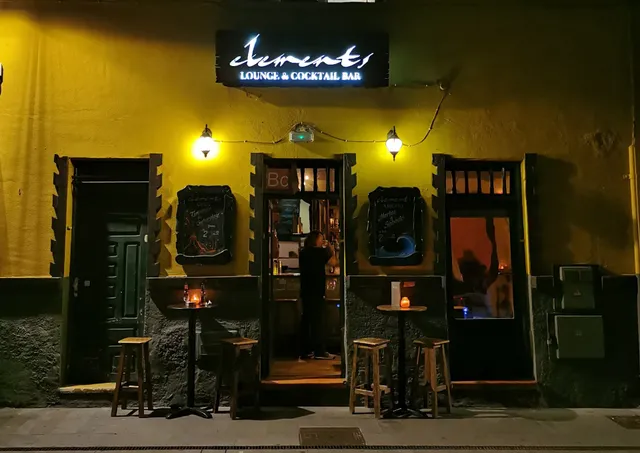 Elements Cocktail Bar