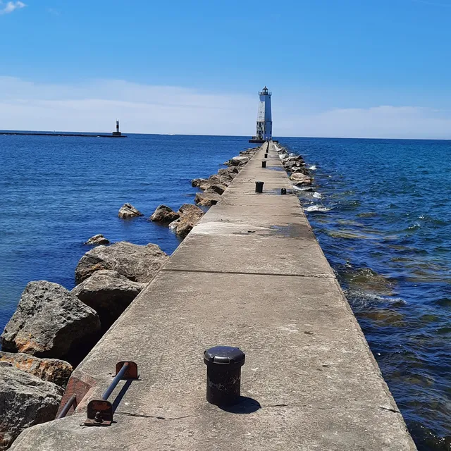 Frankfort Public Beach And Playground