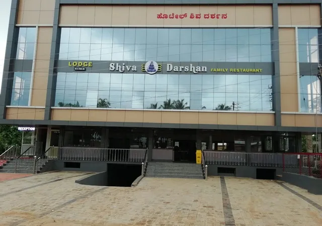 SHIVDHARSHAN lodge