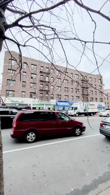 Roman's Unisex Hair Salon