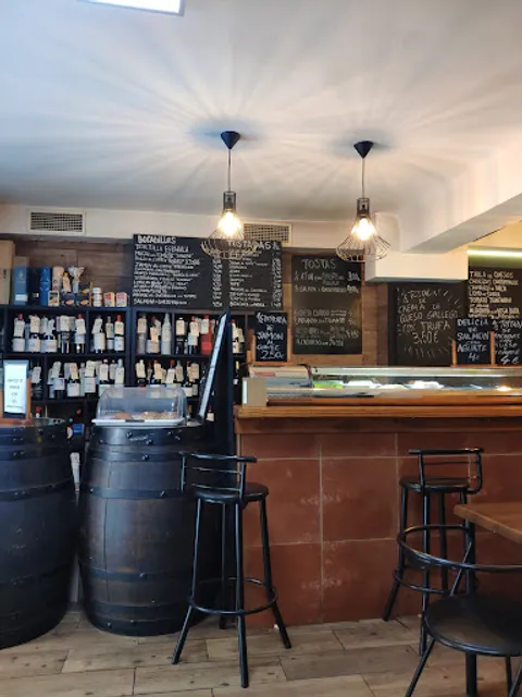 Rozely Coffee & Wines