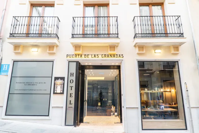 Hotel Puerta de las Granadas