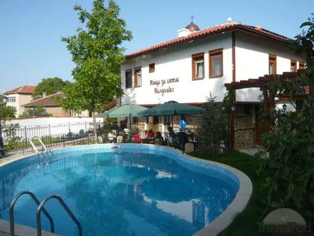 GUEST HOUSE BILDNIKS