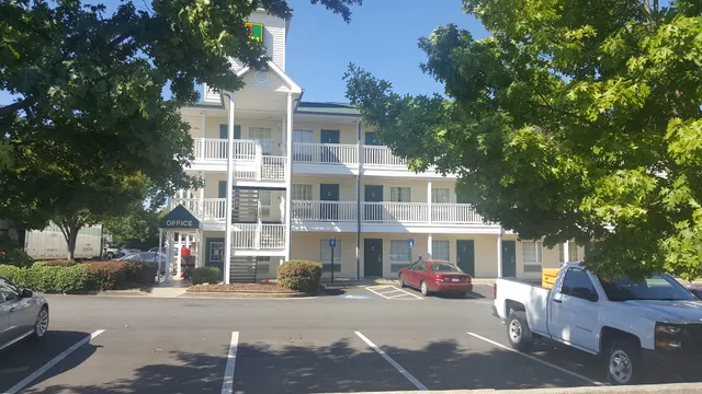 InTown Suites Extended Stay Select Atlanta GA - Smyrna