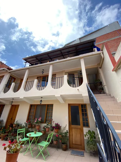 CASA FAMILIAR LOS JAZMINES