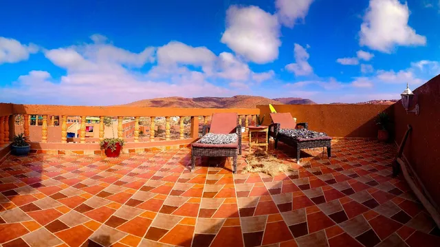 Tayafut ApartmentTerrace by Surfleft