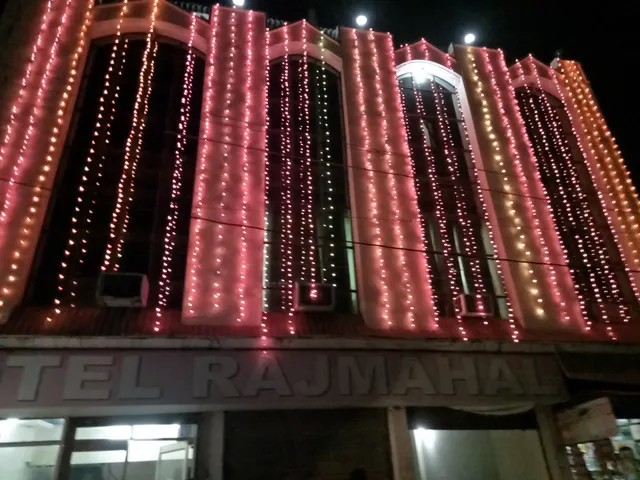 Hotel Rajmahal