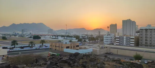 أبراج العزيزيه