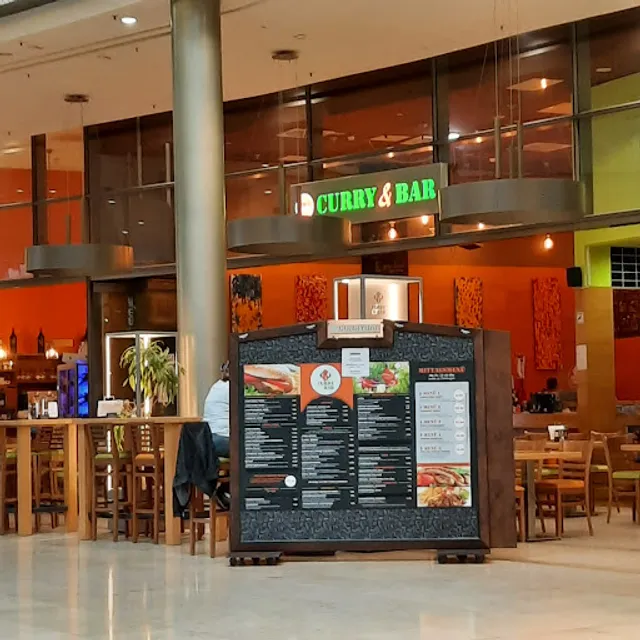 Curry & Bar