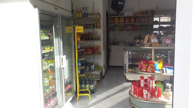 Padaria e Confeitaria Moderna