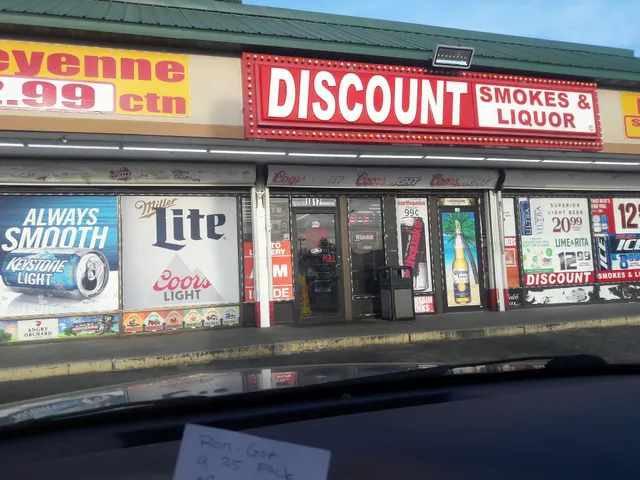 Discount Smokes & Liquor