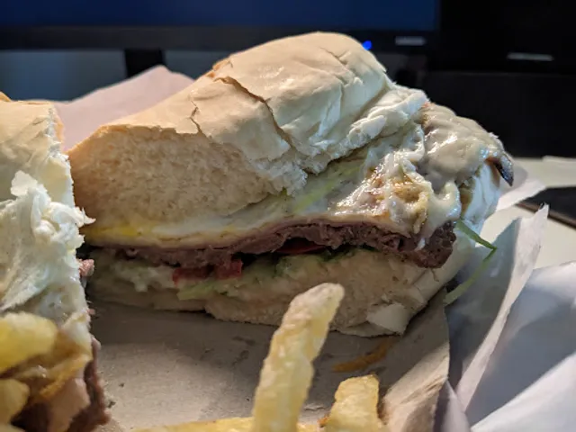 Pizzeria y Lomiteria "PUCHI"