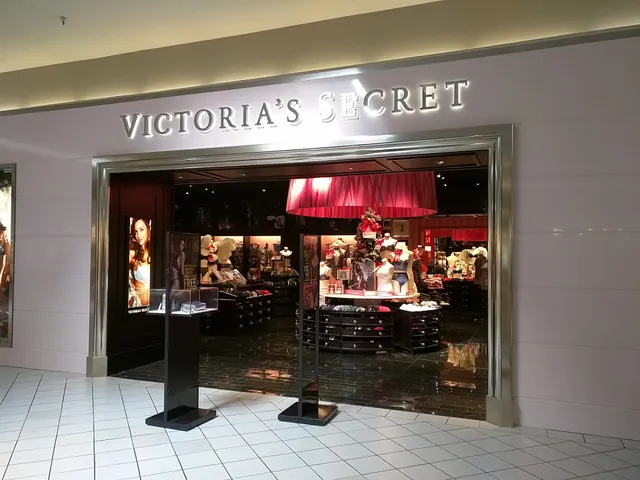 Victoria's Secret & PINK