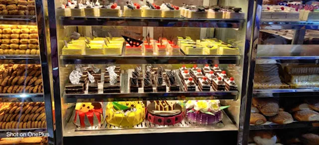 New Iyengar Cake House