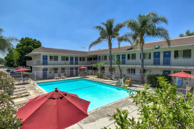 Motel 6 Jurupa Valley, CA - Riverside West