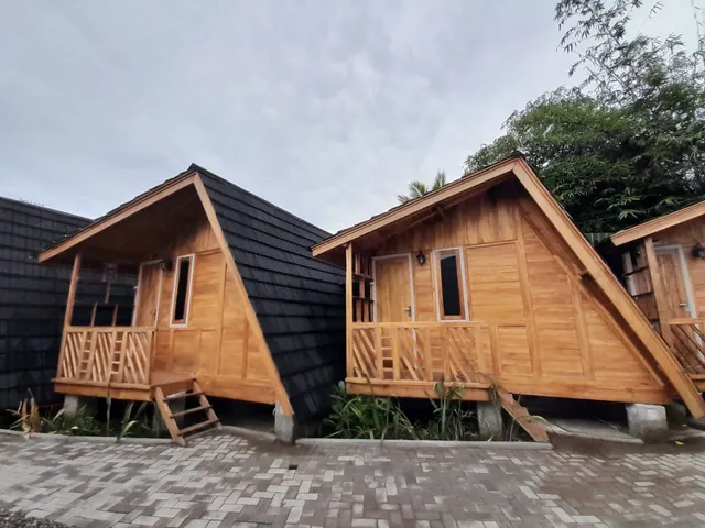 Urbanview Villa Kolopaking Kebumen by RedDoorz