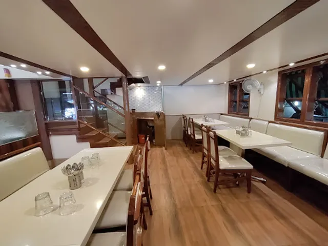 Hotel Green Food Kothrud - Pure Veg Restaurant